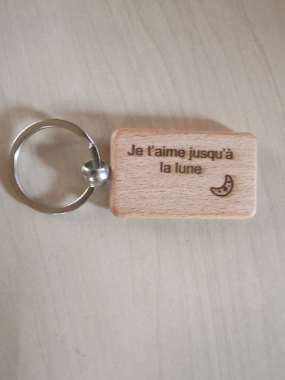 Porte-clés en bois gravé personnalisable – Cadeau artisanal